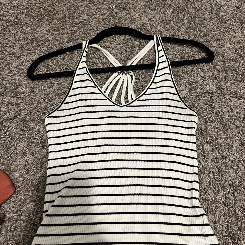 Tops! - Picture 4 of 4